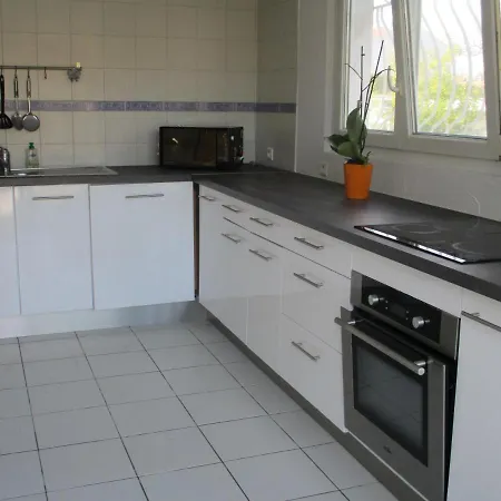 Rez De Six-fours شقة سيكس-فور-لو-بلاج